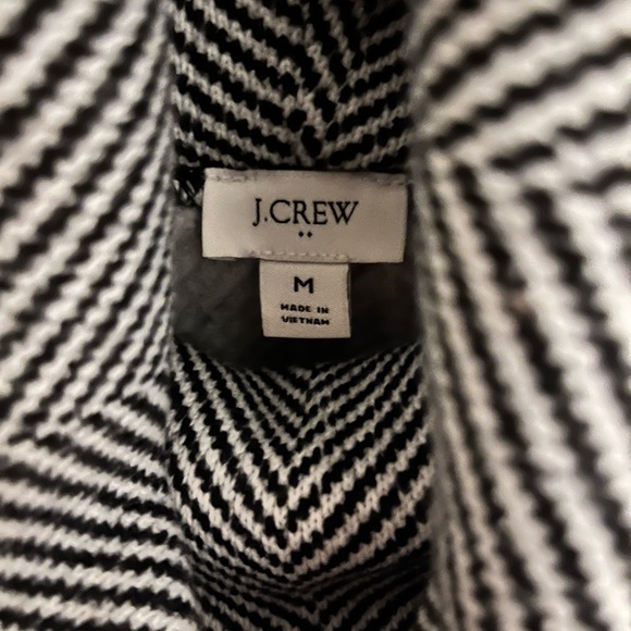 J. Crew Women’s Black and White Herringbone Turtleneck Sweater - Medium - Picture 3 of 4